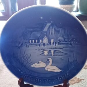 vintage Bing & Grondahl 1973 blue Christmas plate